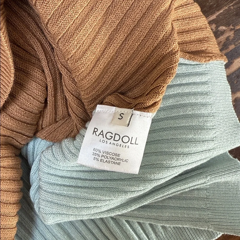 Ragdoll Camel and Blue Ribbed Knit Set - Picture 9 of 12